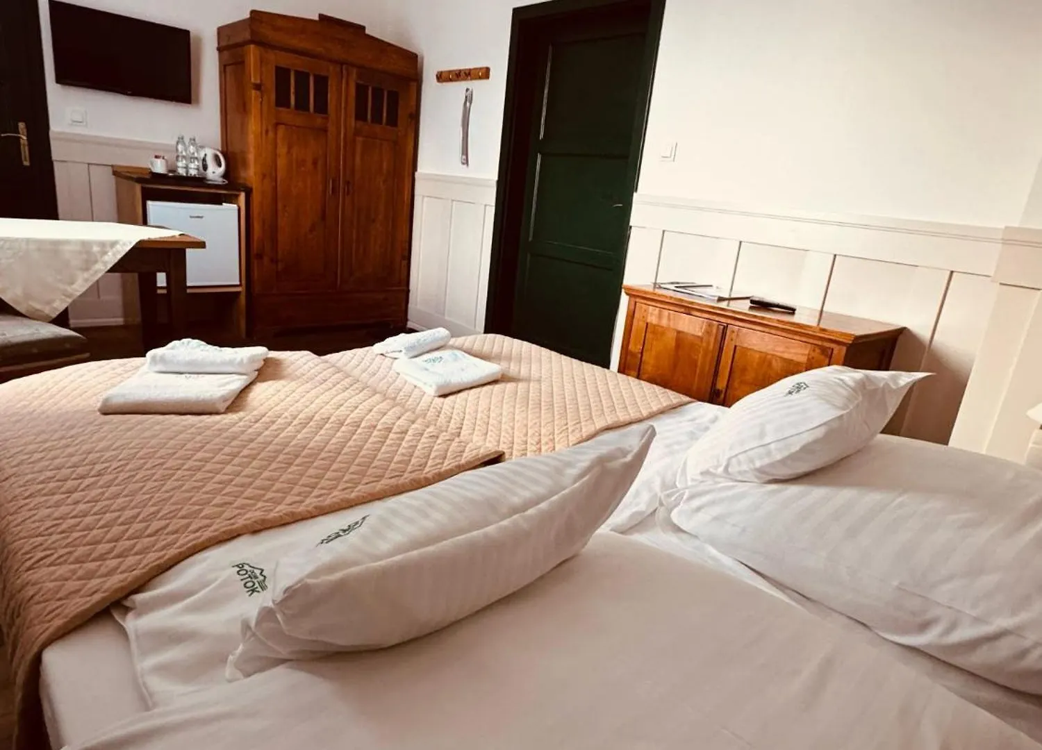 Dom Potok Bed and Breakfast Karpacz 0*,  Polen